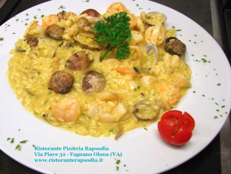 risotto zafferano vongole calamari e gamberi_p