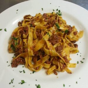 tagliolini al ragu di cervo